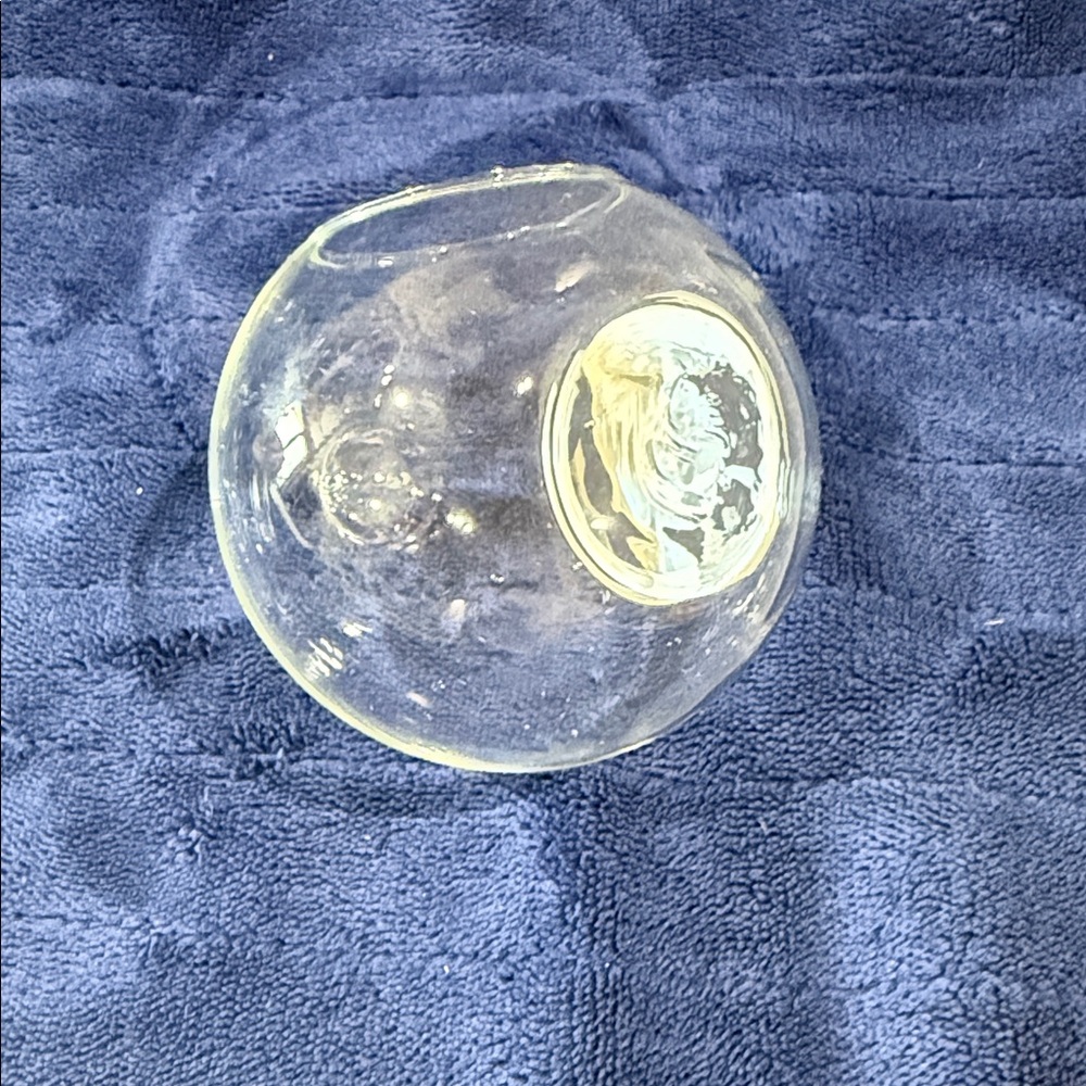 Hanging Glass Terrarium with whiteMetal Stand - Picture 4 of 5